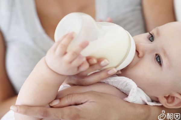 宝宝喝奶粉后不长个原因