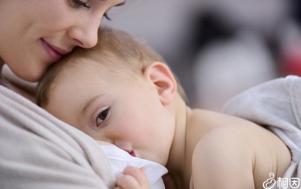 母乳喂养能增强抵抗力