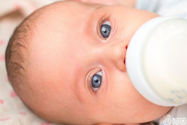 宝宝喝奶粉的好处
